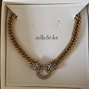Stella & Dot Roar Pendant